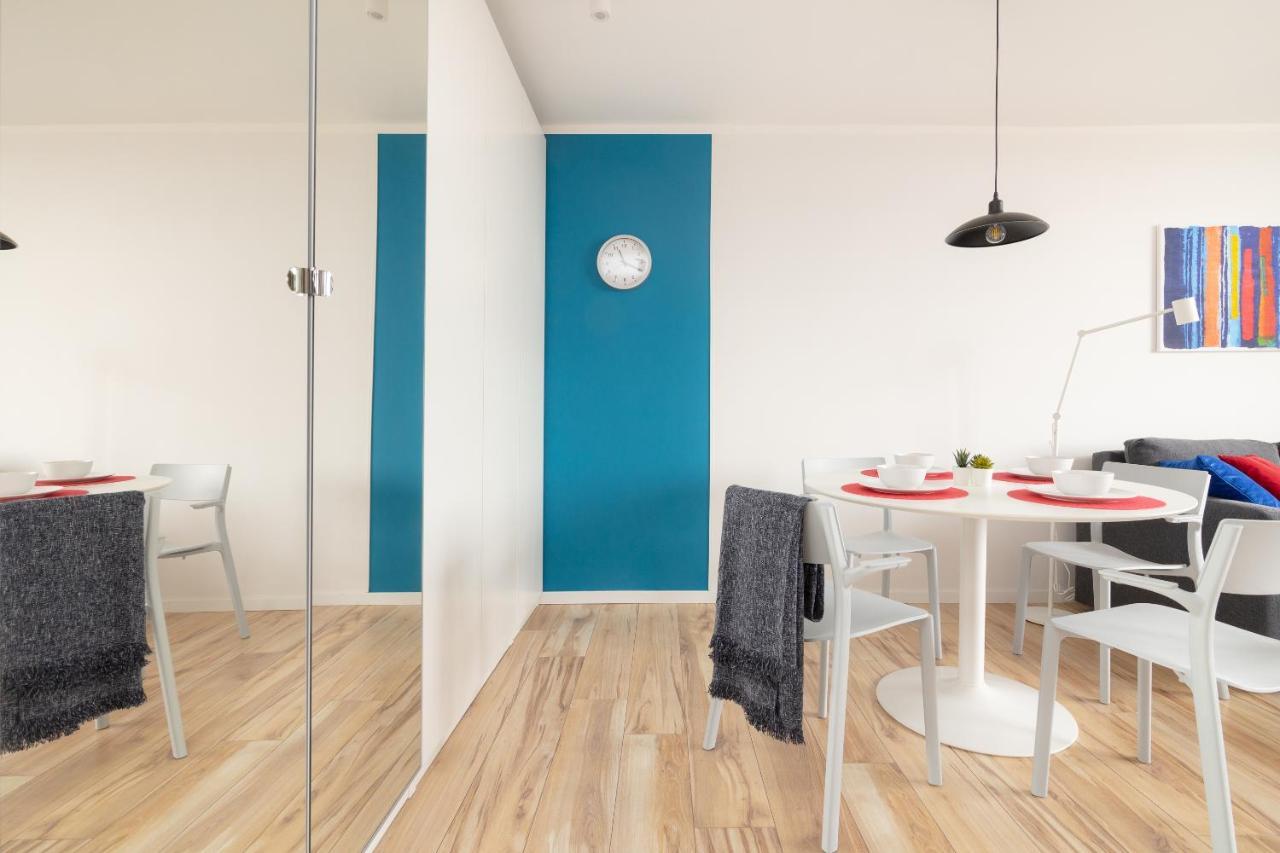 Beautiful 2 Rooms Flat With Balcony Warszawa Exteriör bild